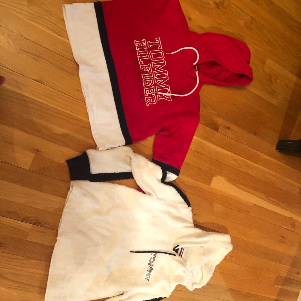 2 Tommy Hilfiger women’s tops small